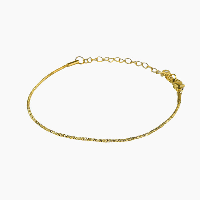 Sleek Flow Chain Bracelet
